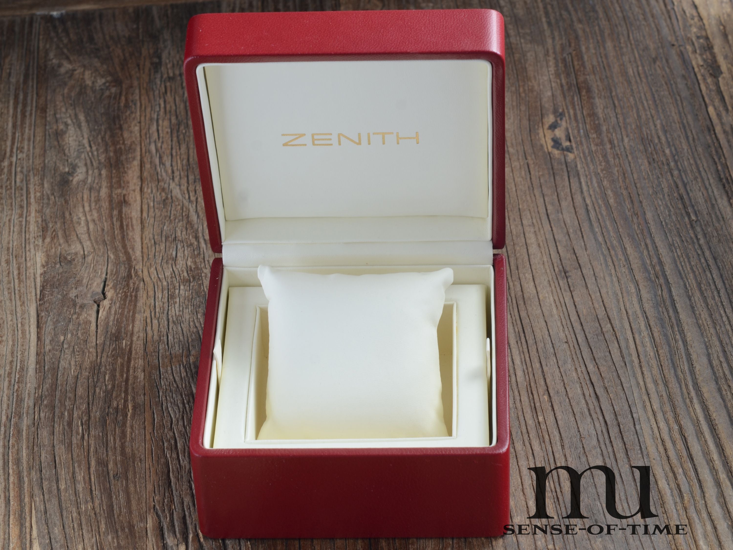 Zubehör: Zenith Uhren-Box, rot, Vintage