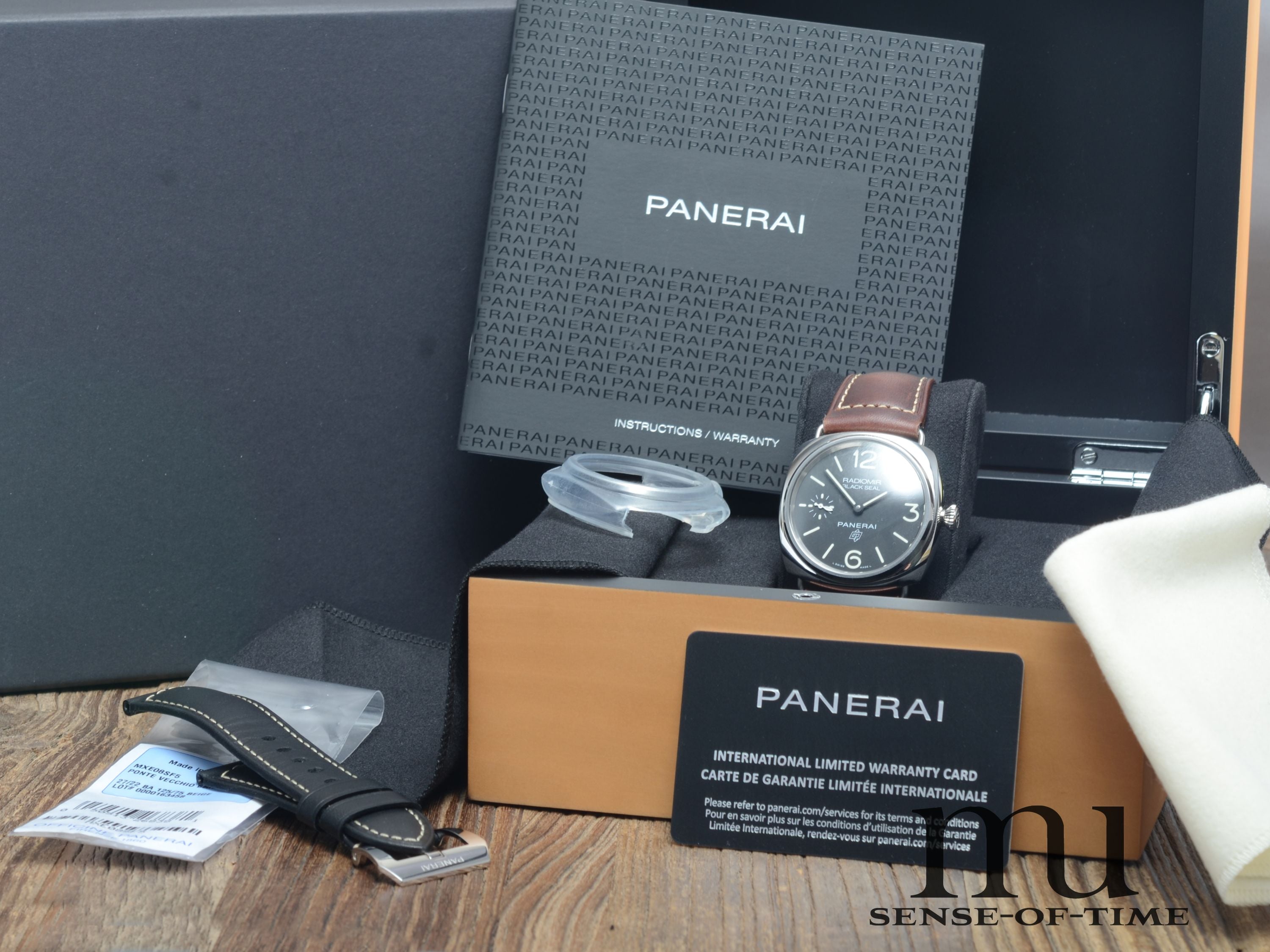 Panerai Radiomir Black Seal PAM00754 mit Extraband/Schließe